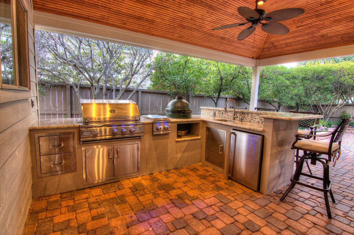 Outdoor Kitchens by HHI Patio Covers